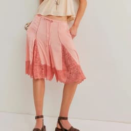 Combhasaki Women Knee Length Wide Leg Shorts Casual y2k Chic Floral Lace Hem Patchwork Elastic Mid Waist Bow Tied Loose Pants