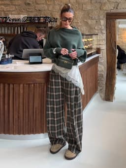 Fashion Women's Green Plaid Pant Loose Pleated High Waist Pockets Wide Leg Pants 2026 Autumn Lady Casual All-match Trousers New