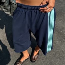 Women Y2K Striped Side Cropped Wide Leg Sweatpants Elastic Waist Capri Trousers Sporty Streetwear Preppy Loose Jogger Pants