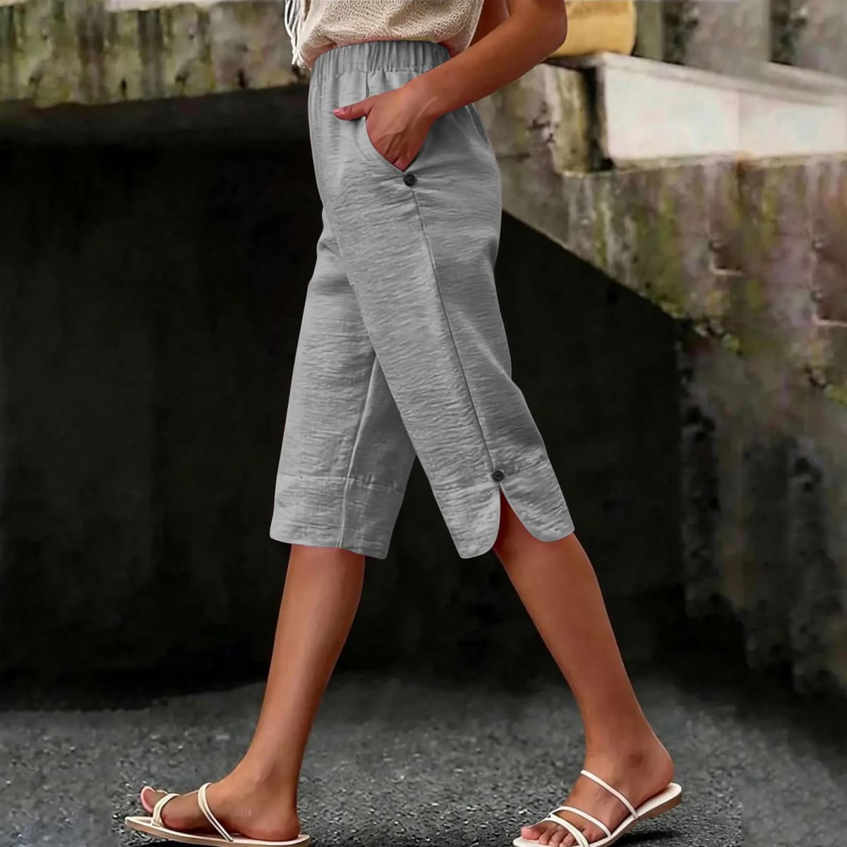 Women's Summer Capri Pants Casual Elastic High Waist Knee Length Pants With Pockets Solid Color Beach Cropped Trousers Capris