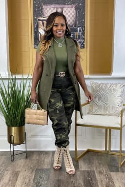 CM.YAYA Women’s Camouflage Printed Slim Cargo Pants 2024 Spring/Summer Pocket Jogger Street Fashion Safari Trousers