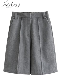 MiuKoMiYa Woolen Straight Shorts For Women Thick Warm Office Wear Ladies Black Wool Bermuda Shorts Women Winter Cropped Pants