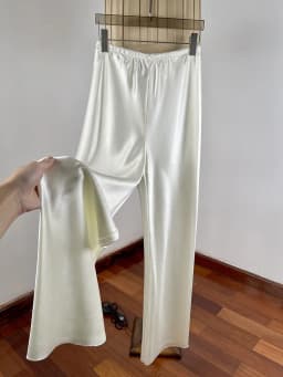 Minimalist and laid-back acetate satin straight-leg casual pants for women! Comfortable air pants, wide-leg pants, floor-length
