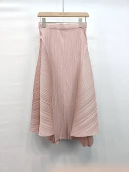 LANMREM 2025 New Irregular Splicing Solid Color Pleated Half Skirt Fashionable Slimming Elastic High Waist A-line Skirts 2DB2852