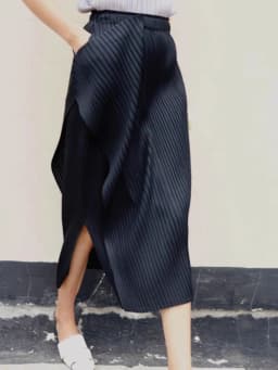 Miyake Pleated Irregular Skirt Women 2025 Spring Summer Korean Fashion Causal Straight Pleated Skirts