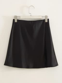 Summer Wiomen's Satin Lace Mini Slip Skirt Brown High Waist A-Line Bodycon Silk Short Skirts Slit Mini Skirt Satin Black Women