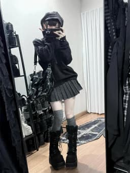 Y2K Aesthetics Women's Millennial Lolita Harajuku Design Plaid Mini Skirt Japanese Retro Shibuya Gyaru High Waist Pleated Skirts