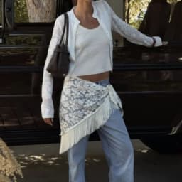 Womens Y2k Tie Waist Tassel Belt White Lace Mini Skirts Fashion Tie Waist Solid Color Wrap Skirts Korean Fashion Streetwear