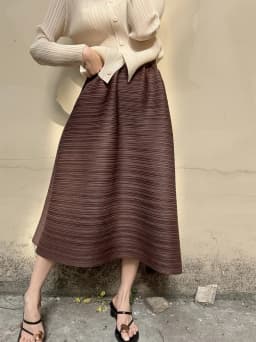 Miyake Pleated Horizontal Simple Elegant Loose Skirt Women New Korean Fashion High Waisted Plus Size Skirts