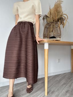 Miyake Pleated Horizontal Simple Elegant Loose Skirt Women New Korean Fashion High Waisted Plus Size Skirts