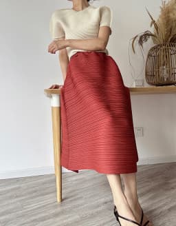 Miyake Pleated Horizontal Simple Elegant Loose Skirt Women New Korean Fashion High Waisted Plus Size Skirts
