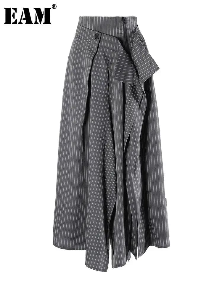 [EAM] High Waist Gray Striped Irregular Pleated Elegant A-line Half-body Skirt Women Fashion Tide New Spring Autumn 2026 1DJ7864