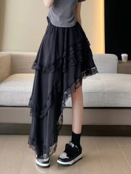 Gothic Vintage Black Midi Skirt Aesthetics Y2k Lace Irregular Skirt French Style Elegant Casual Skirt Woman Design Chic