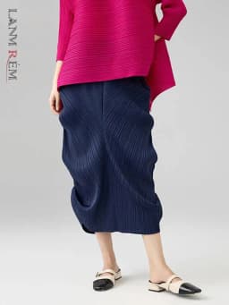 LANMREM 2025 New Women's Elegant Niche Design Pleated A-line Skirt Summer Fashion Irregular Elastic Wiast Loose Skirts 2DB2865