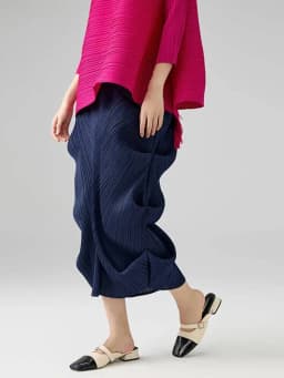 LANMREM 2025 New Women's Elegant Niche Design Pleated A-line Skirt Summer Fashion Irregular Elastic Wiast Loose Skirts 2DB2865