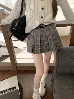 Korean style Winter Woolen Kawaii Mini Skirts Women Fashion Y2K Streetwear Tartan Pleated Plaid Skirt High Waist A-Line Skirt