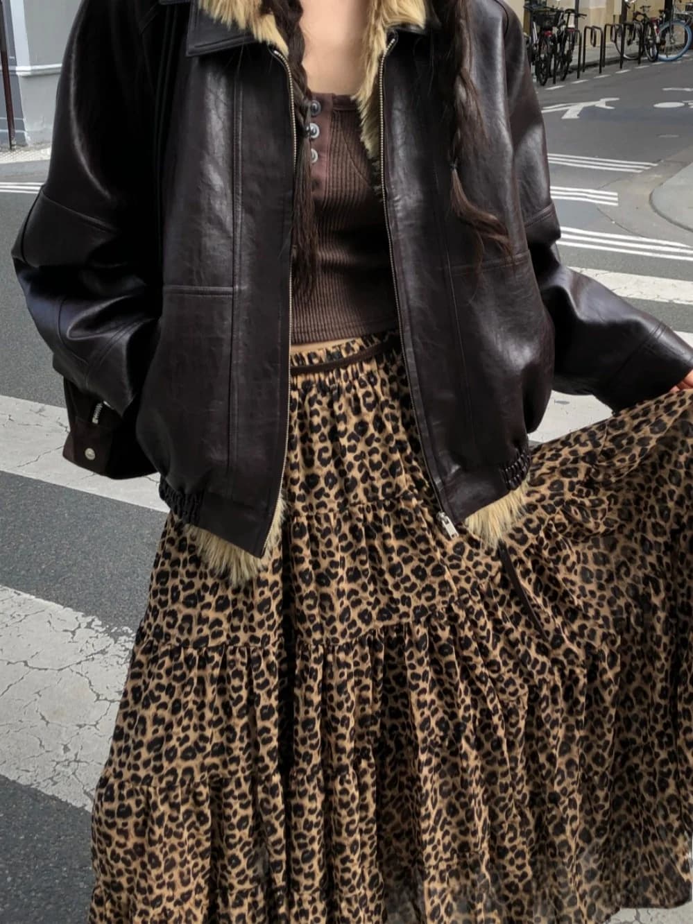 Retro High Waist Slim Fit Leopard Print Long Skirt Women's Fashionable Swing Half Body Skirt Commute Style Autumn Winter
