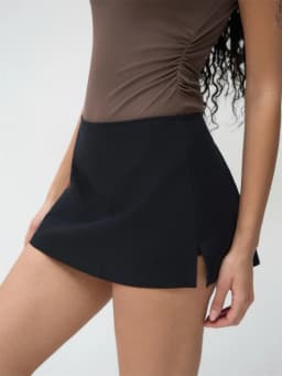 Women's Elegant Slim Fit Side Split Hem Solid Color Mini Skirts Casual Daily Wear Anti-expose Lining Short Skirts Summer 2026