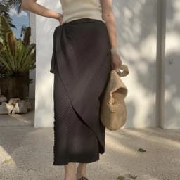 Miyake Pleated Plisse Skirt 2026 Spring New Design Pleats Jupe Women Black Irregular Split Mid-Length Texture Fold Half Skirt