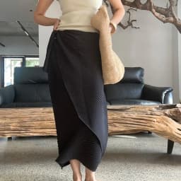 Miyake Pleated Plisse Skirt 2026 Spring New Design Pleats Jupe Women Black Irregular Split Mid-Length Texture Fold Half Skirt
