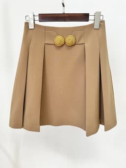 HIGH STREET 2026 Newest Fashion Stylish Designer Women Large Metal Buckle Decoration Pleated Mini Skirt