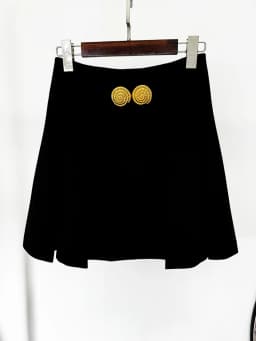 HIGH STREET 2026 Newest Fashion Stylish Designer Women Large Metal Buckle Decoration Pleated Mini Skirt