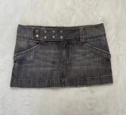 Women Punk Star Eyelet Skirt Black Red Belt Buckle Multiple Grommets Lace Up Detail Frayed Hem Distressed Mini Streetwear Sexy