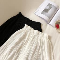 Small Fresh Pure Color Chiffon Short Skirt 2024 Spring and Summer New High-waisted Slimming Pleated Anti-slip Skirt