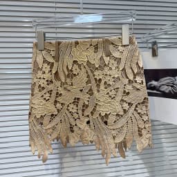 DEAT Fashion Hollow Out Lace Hook Flower Solid Color Short Skirts For Women 2026 Autumn New A-line Skirt Female 11A02183