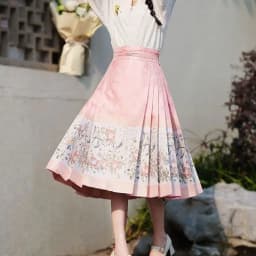 Chinese Style Dark Green Pleated Mamianqun for Women Traditional Hanfu Skirt with Landscape Floral Brocade Elegant Slim Skirt