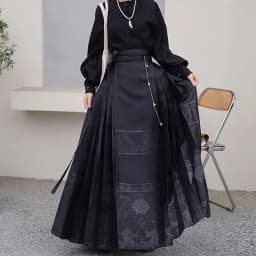 Chinese Style Dark Green Pleated Mamianqun for Women Traditional Hanfu Skirt with Landscape Floral Brocade Elegant Slim Skirt