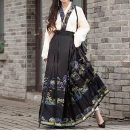 Chinese Style Dark Green Pleated Mamianqun for Women Traditional Hanfu Skirt with Landscape Floral Brocade Elegant Slim Skirt
