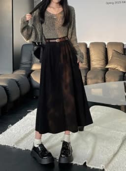 Korean Women's Brown Skirt 2024 Autumn Winter Black High-waisted Corduroy Long Skirt Ladies College Style Pleated A-line Skirts