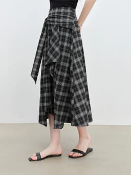 ZIQIAO 2025 Summer Petite Artistic Check Skirt - High-Waisted Asymmetric Hem & A-Line Silhouette for Retro Chic 25ZQ92390
