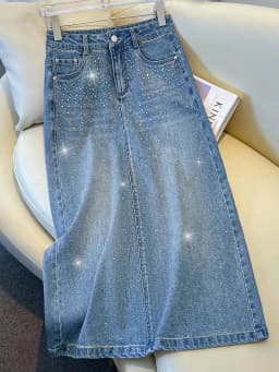 Korean Design Sensation Rhinestone Denim Mid-Length A-Line Skirt Women's Spring 2026 Slimming Skirts Fashionable Jeans Skirts