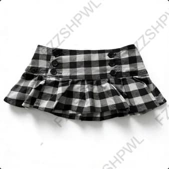 Black and white checkered slim short skirt retro and casual street style high street fashion sweet and cool aesthetic hot girl