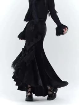 French velvet stitching skirt retro Joker skirt female new spring and autumn new fashion black lace Gothic fishtail dress.