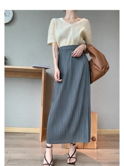 Miyake Pleated Classic Elastic Waistband Straight Casual Skirts (90CM)