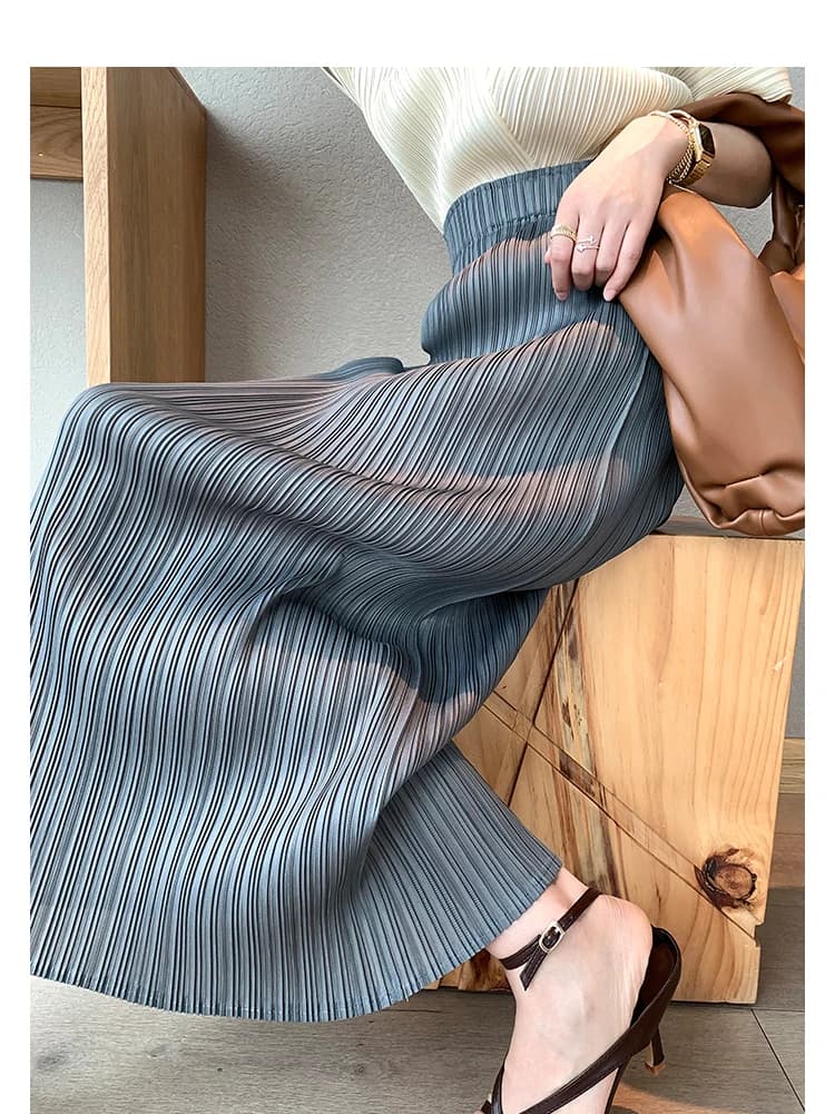 Miyake Pleated Classic Elastic Waistband Straight Casual Skirts (90CM)