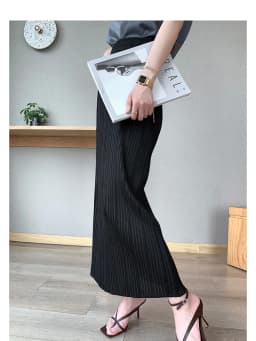 Miyake Pleated Classic Elastic Waistband Straight Casual Skirts (90CM)