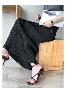 Miyake Pleated Classic Elastic Waistband Straight Casual Skirts (90CM)