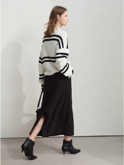 AMII Minimalism Women's Elegant Commuter Skirts with Velvet Belt 2024 Winter Twill Fabric Warm Slit Straight Midi Skirt 12444183