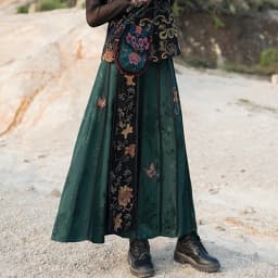 High Quality Floral Embroidery Long Skirt Women New Arrival 2025 Spring Chinese Style Vintage Ladies Elegant A-line Skirts M932
