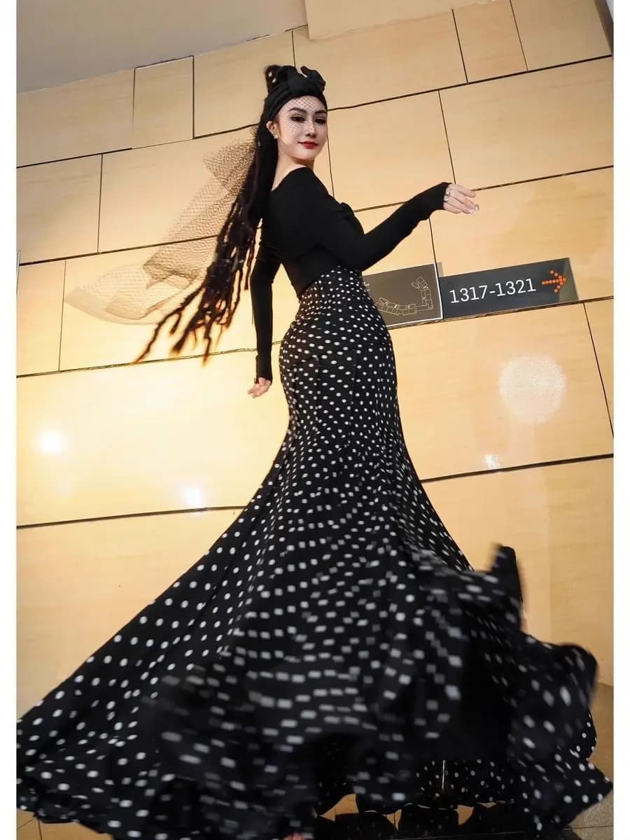 Chic Black Polka Dot Halter Neck Dress High Waist Slimming Long Skirt Korean Style Polyester Fabric Summer New