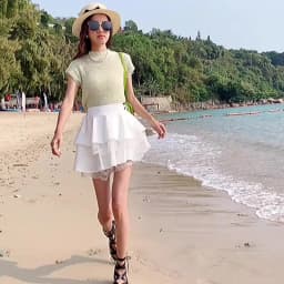 Ladies Lace Splicing Sexy Mini Skirt Womens Korean Fashion Casual Pleated Skirt Female Girls Lolita Cute Black Fluffy Skirts