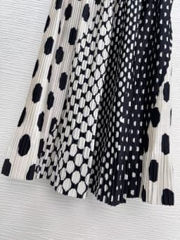 Fashionable polka dot pleated skirt, high waisted large A-line hem, high school long skirt long skirts for women