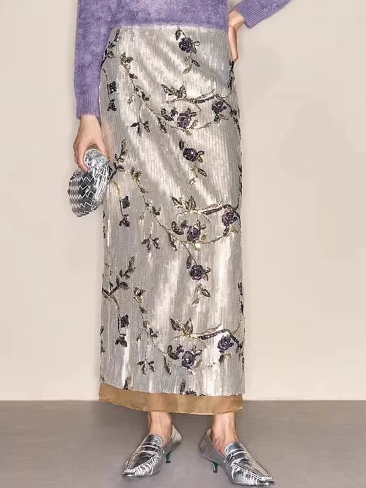 In the early spring of 2025, the new elegant hip skirt embroidered with sequins and high waist was opened with a skirt.