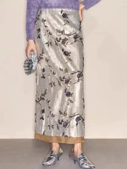 In the early spring of 2025, the new elegant hip skirt embroidered with sequins and high waist was opened with a skirt.