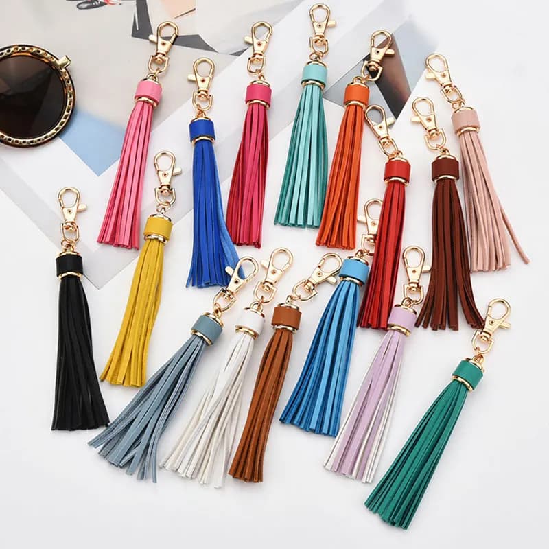 Boho Handmade Keychain for Women Bag Pendant Jewelry Multilayer Velvet Strap Tassel Shell Key Chain Car Hangging Accessories