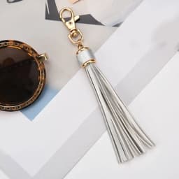Fashion PU Leather Tassel Key Chain Women Cute Tassel Keychain Bag Accessories Decoration Tassels Car Key Ring Fringe Jewelry